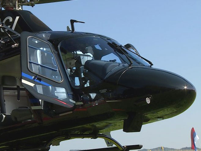 MEDICINARI I PILOTI SRPSKE NA TEŠKOM ZADATKU Akcija spasavanja državljanke Hrvatske na planini Velež