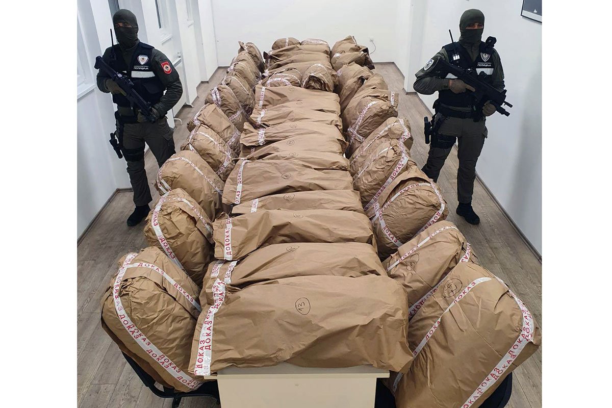 OSUMNJIČENI KRIJUMČARILI KOKAIN IZ EU Još dvoje uhapšeno u akciji "Transporter"