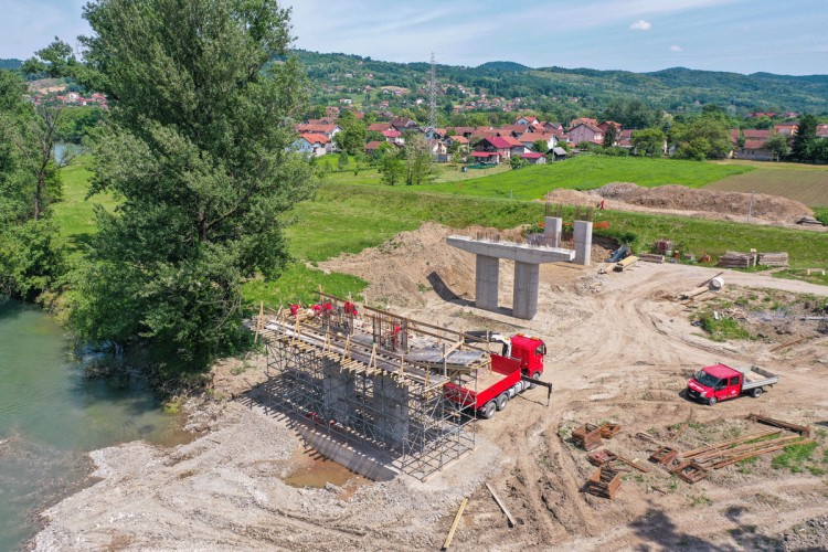 RADOVI NA IZRGADNJI TEKU PO PLANU Poznato kada će biti gotov most u Česmi