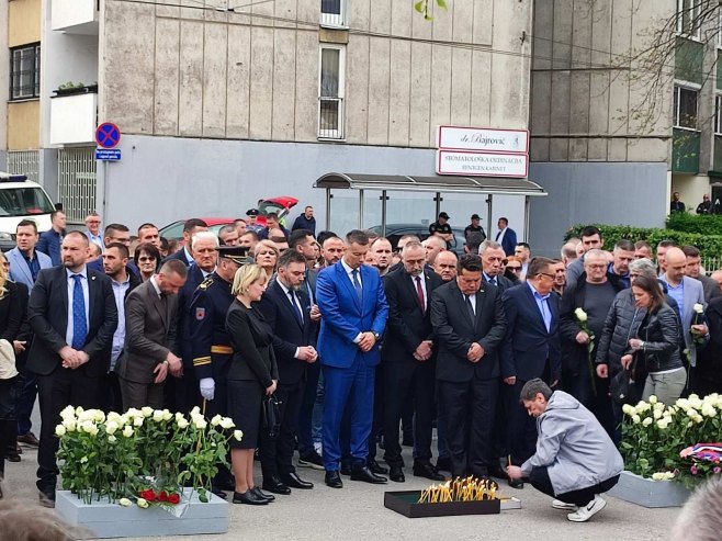 Obilježena 31 godina od zločina u Dobrovoljačkoj ulici (FOTO)