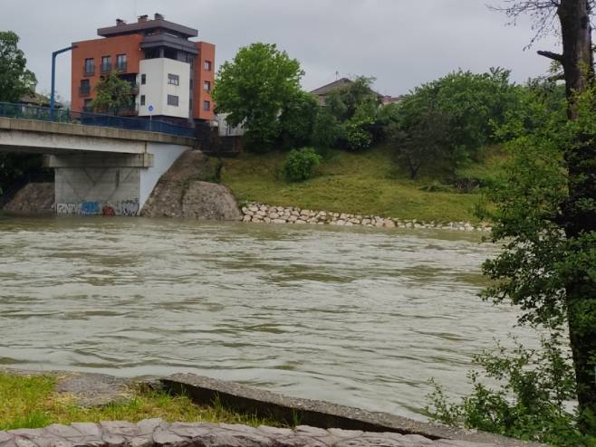 SLUŽBE PRATE STANJE Vrbas premašio kotu redovne odbrane od poplava za 56 centimetara