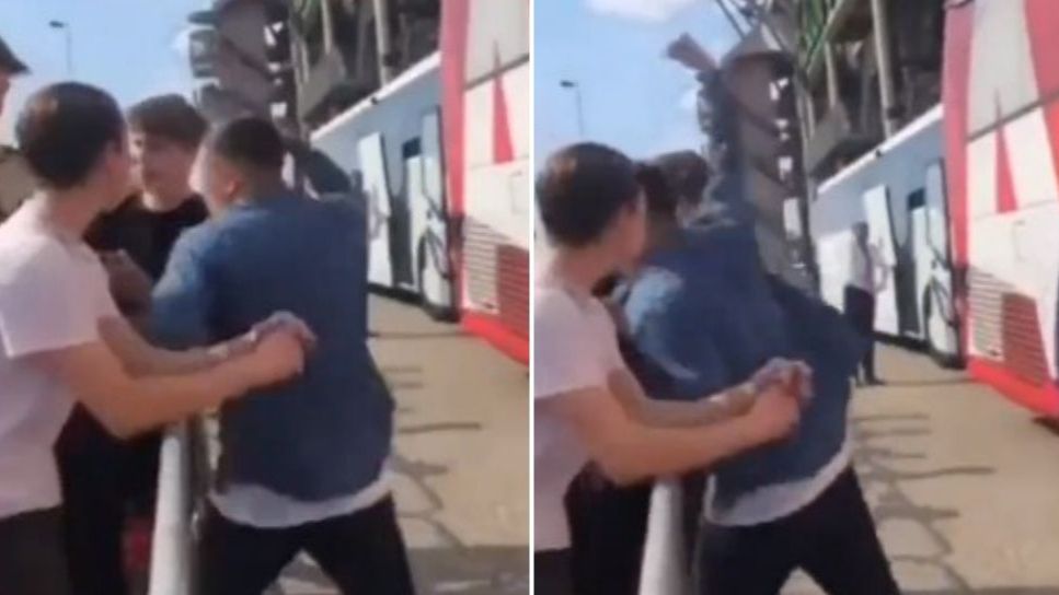 Napadač Ajaksa izgubio živce i udario navijača Tventea (VIDEO)