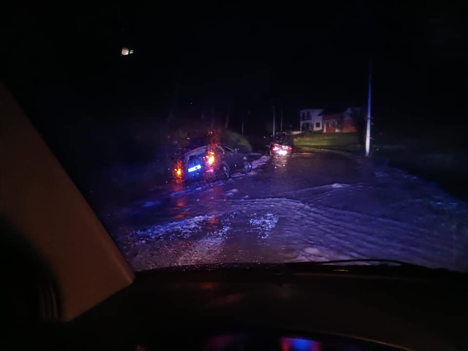 JAKO NEVRIJEME POGODILO OKOLINU ZAGREBA Voda ušla u kuće (FOTO)