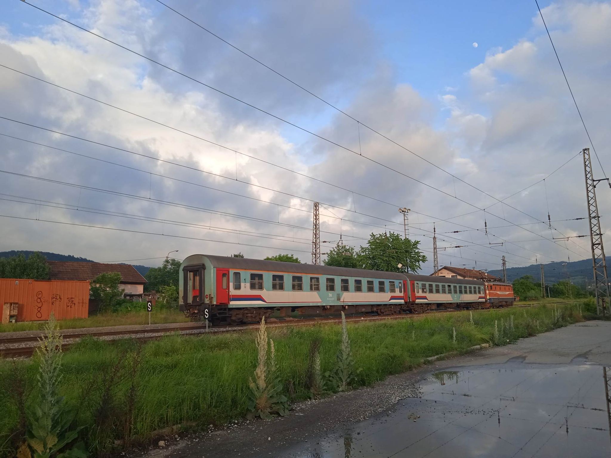 DANAS OBLAČNO Popodne se očekuju pljuskovi sa grmljavinom