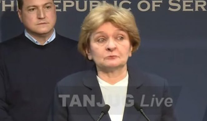 MINISTARKA DANICA GRUJIČIĆ SE SLOMILA PRED NOVINARIMA Otkriveno u kakvom stanju se nalaze povrijeđeni đaci: Ovo je moje najgore iskustvo kao ljekara i kao čovjeka