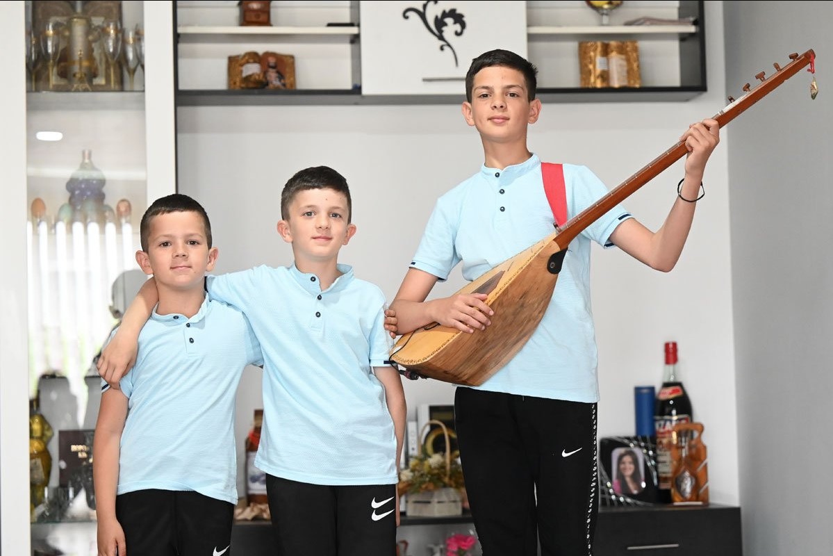 MALI ČUVARI TRADICIJE Braća Asentići više vole šargiju nego mobilne telefone