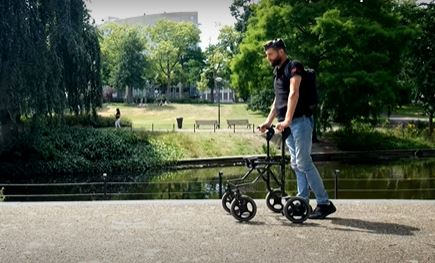 POKAZUJE OHRABRUJUĆE REZULTATE Moždani implanti pomogli paralizovanom čovjeku da ponovo prohoda (VIDEO)