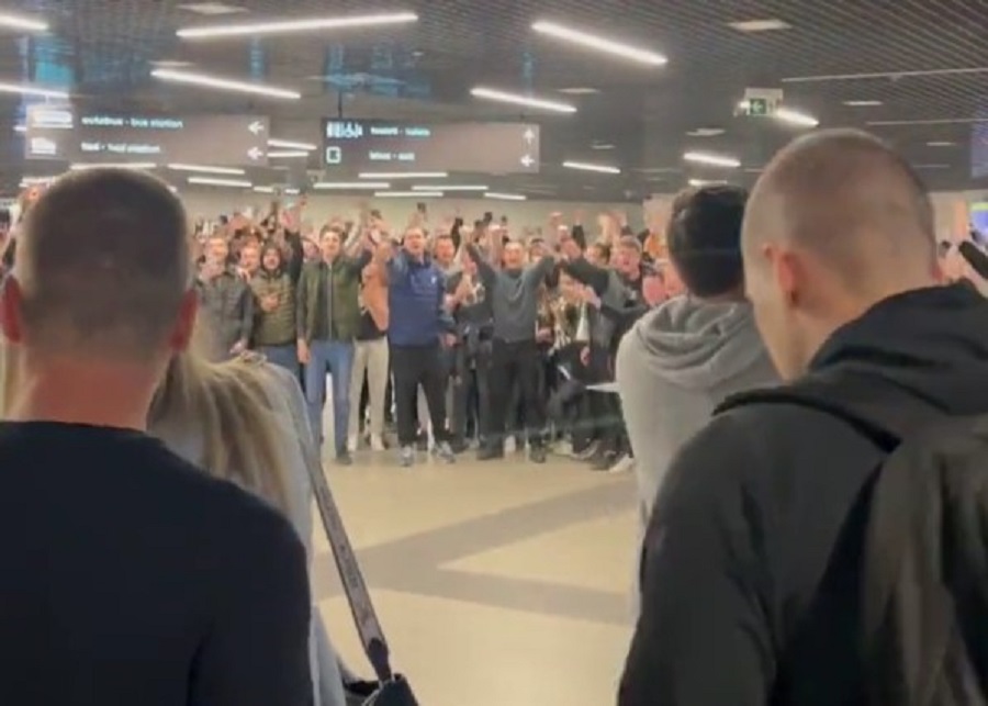 „I KADA NE BUDEŠ PRVI TI!“ Nevjerovatan doček Grobara za igrače Partizana, grmilo je na aerodromu (VIDEO)