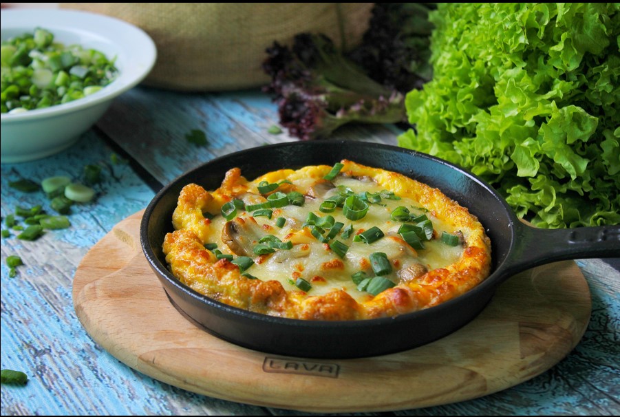 Kako se pravi italijanska fritata, kombinacija omleta i kiš lorena?