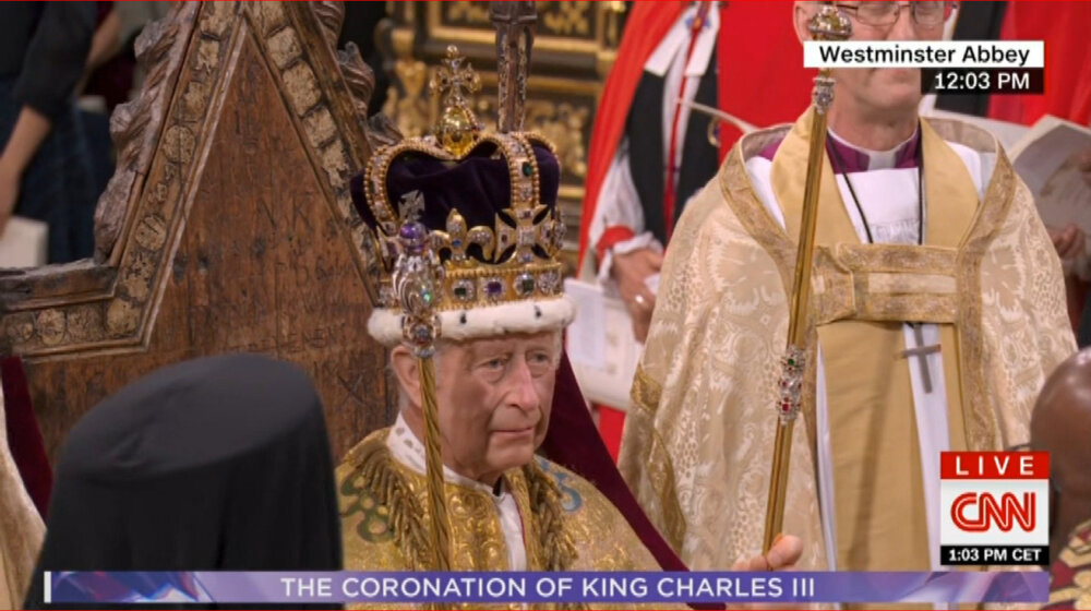 Krunisan britanski kralj Čarls III