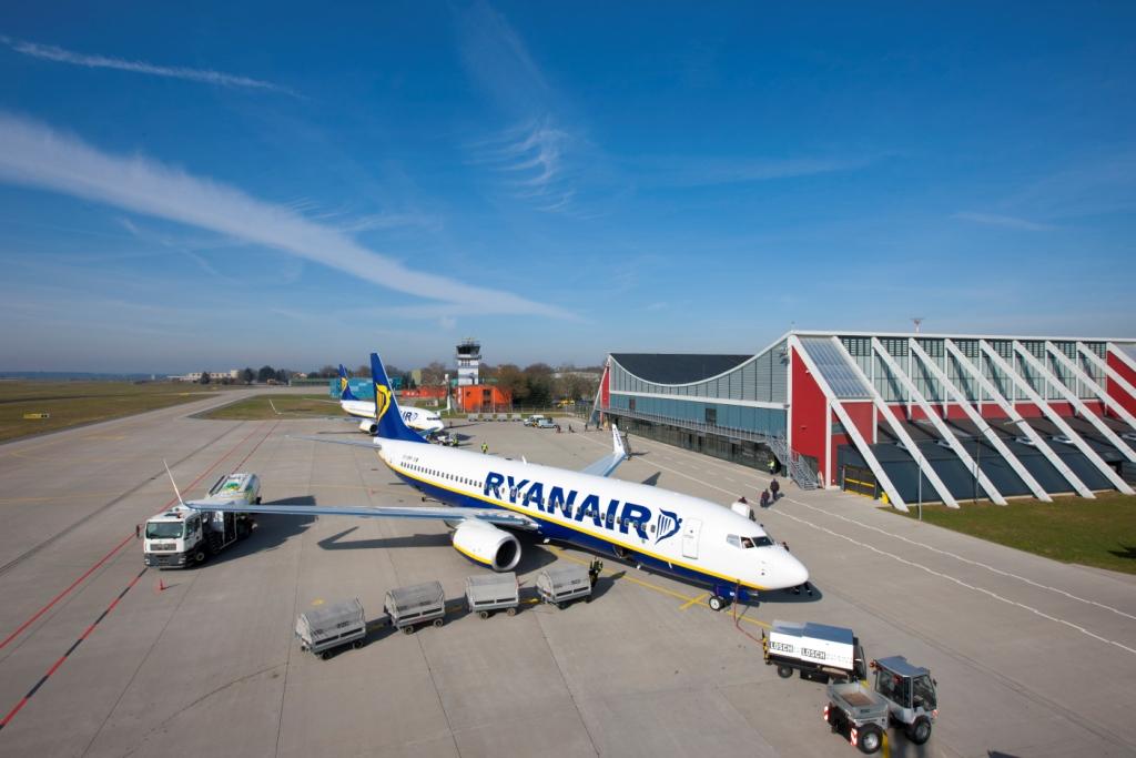 DRAMA NA AERODROMU Ukrala sat od 10.000 evra u Memingenu, pa odmah odletjela za Tuzlu