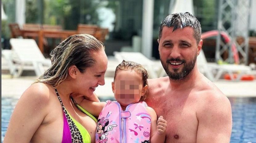 MARKO I LUNA SE PROVODE NA KIPRU Uživaju na plaži sa kćerkicom