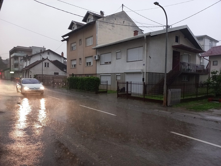 PROGNOZA METEOROLOGA Kada se ponovo očekuje veće nevrijeme u Srpskoj? AMS RS ima savjet za vozače