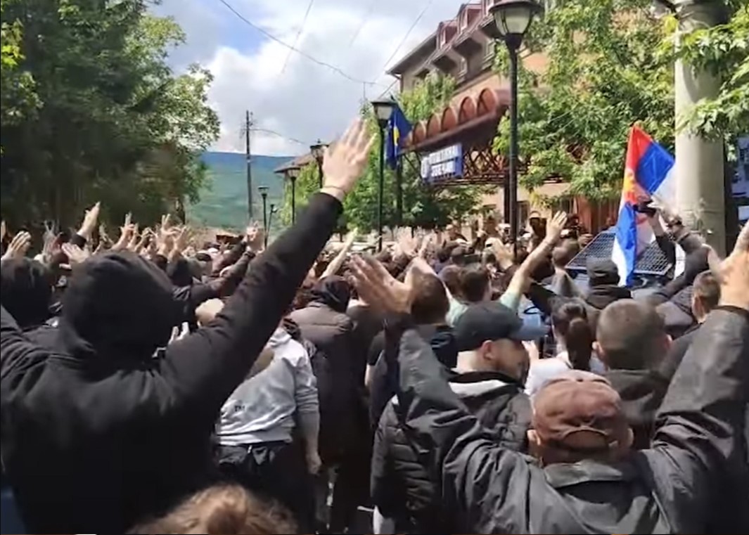 NAPADNUTI SRBI NA KOSOVU I METOHIJI Ima povrijeđenih, haos u Zvečanu