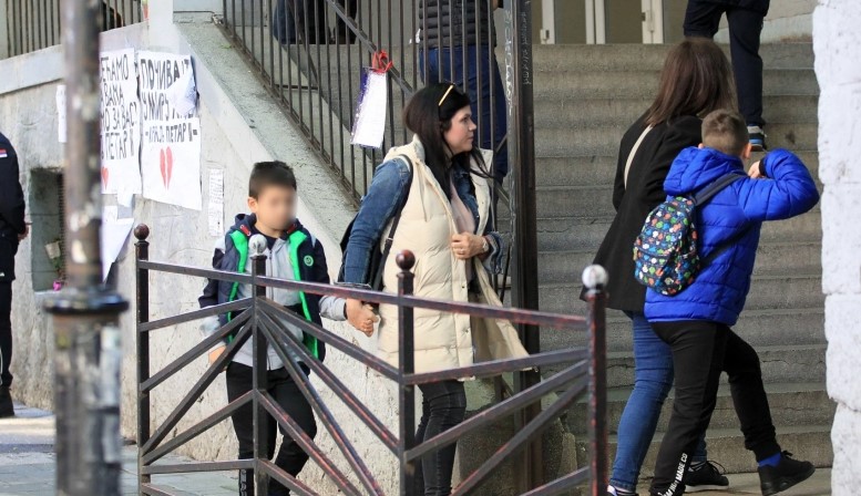 "ODAVANJE POŠTOVANJA ŽRTVAMA" Od 7. do 10. maja u školama širom Srbije će biti organizovana Nedjelja sjećanja i zajedništva