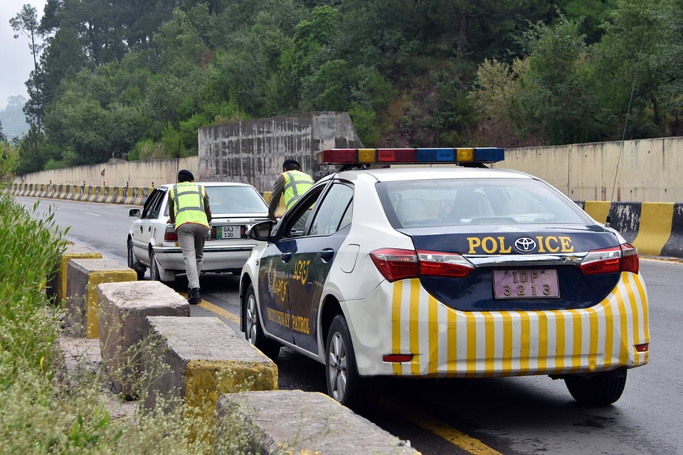 NAPAD NAORUŽANE BANDE Ubijeno najmanje 11 ljudi