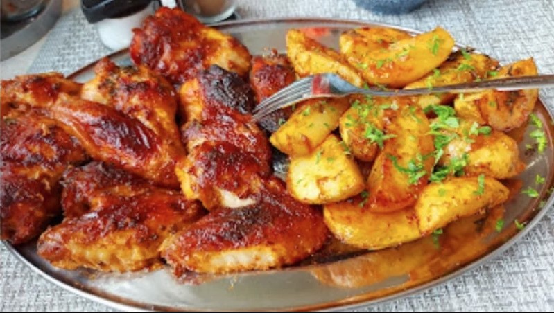 PILEĆA KRILCA SA MEDOM Karamelizovana i neodoljiva, peku se u rerni (RECEPT + VIDEO)
