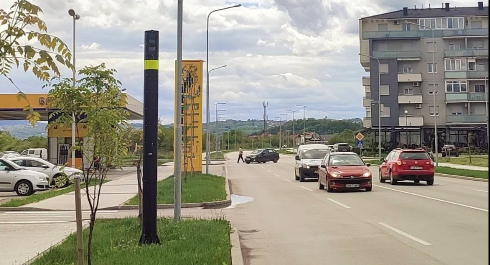 VAŽNO OBAVJEŠTENJE ZA VOZAČE Objavljene lokacije na kojima su postavljeni stacionarni radari u Srpskoj