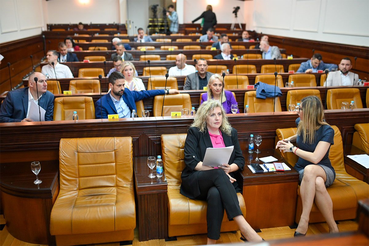 JEDNA OSOBA NIJE PRISUSTVOVALA Na vanrednoj sjednici Skupštine grada Banjaluka sve tačke usvojene
