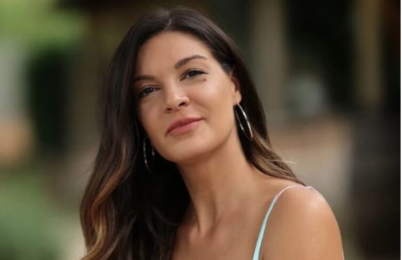 (FOTO) PREKINULA MEDIJSKU TIŠINU Oglasila se poznata voditeljka sa porodiljskog: Sanja ima veliki razlog za slavlje