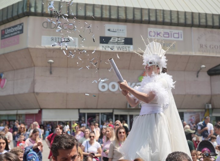 MALIŠANI PREPLAVILI CENTAR BANJALUKE Održan dječiji karneval u najvećem gradu Srpske (FOTO)