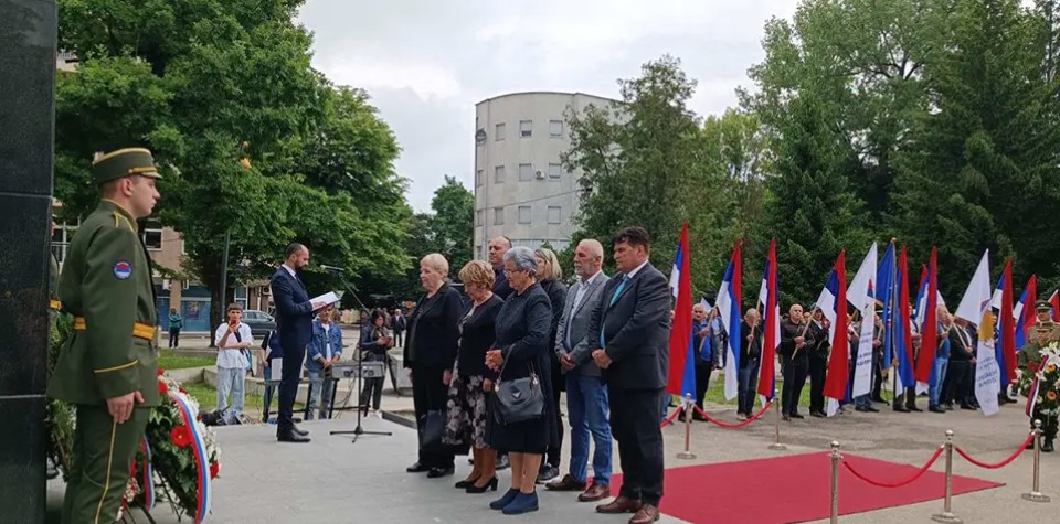 "ŠALJEMO PORUKU MIRA I SUŽIVOTA" Prijedor obilježava godišnjicu odbrane grada