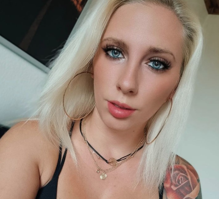 MARIJA (27) PREDSTAVLJA HRVATSKU NA EVROPSKOM PRVENSTVU U INTIMNIM ODNOSIMA Zanosna plavuša glumi u filmovima za odrasle, otkriva koliko zarađuje po sceni