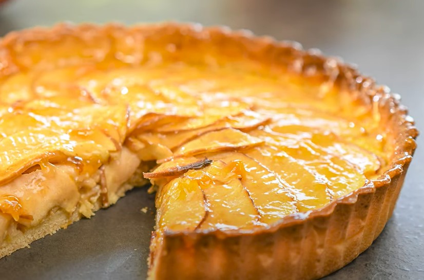 Recept za proljećni tart sa jabukama: Sprema se jednostavno, a idealan je za tople dane