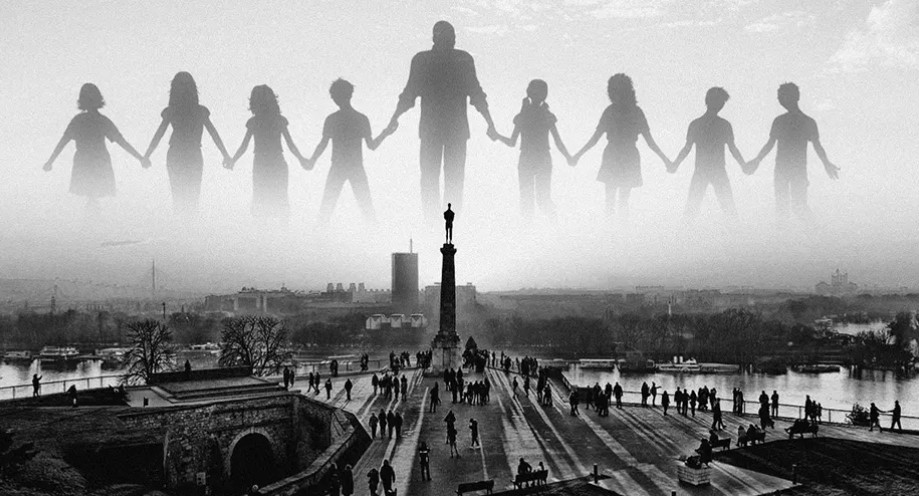 SVAKA OBJAVA SLAMA SRCE Svi se opraštaju od ubijene djece (FOTO)