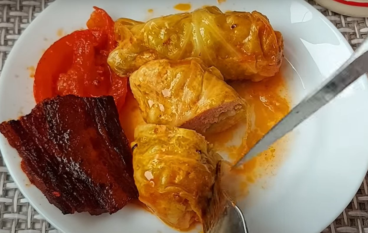 (VIDEO) POČINJE SEZONA SLAVA I PRAZNIKA Ovo je najpravilniji način savijanja sarmi