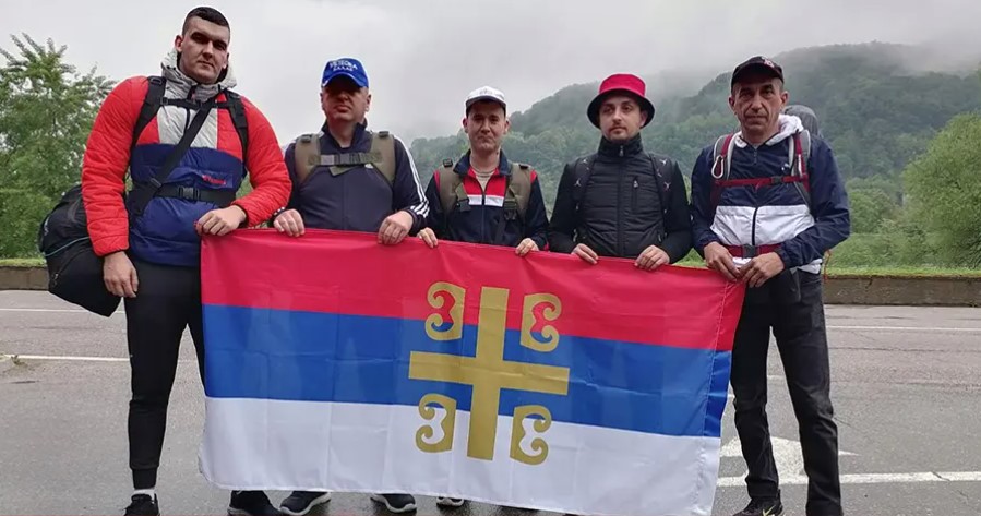 U VJERI I LJUBAVI KRENULI NA PUT Zvorničani pješače do manastira Ostrog