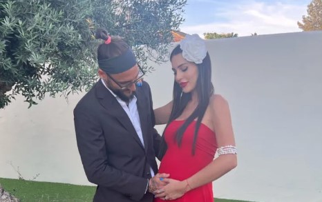 SVE ZA LJUBAV! Ovako trudna Anastasija Ražnatović bodri Gudelja na utakmici (VIDEO)