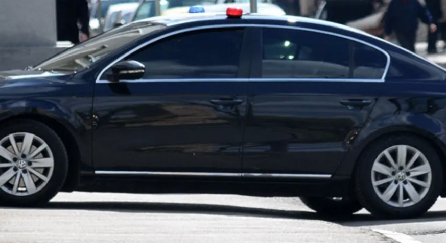 PO NOVI ŽIVOT U PREDSJEDNIČKOM AUTOMOBILU Dodik obezbijedio vozila za prevoz djece u Minsk