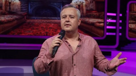NEKADAŠNJI UČESNIK „ZVEZDA GRANDA“ ZA JEDNU NOĆ ZARADIO STAN U BEOGRADU Pjevač otkrio cifru od koje će vam se zavrtjeti u glavi