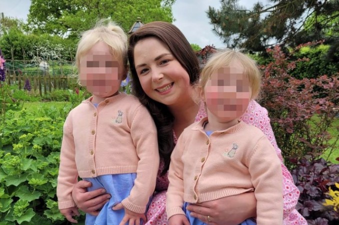 NA SVIJETU IMA SAMO 10 POTVRĐENIH SLUČAJEVA Žena zatrudnila - dok je bila trudna! Razlika između beba 4 sedmice!
