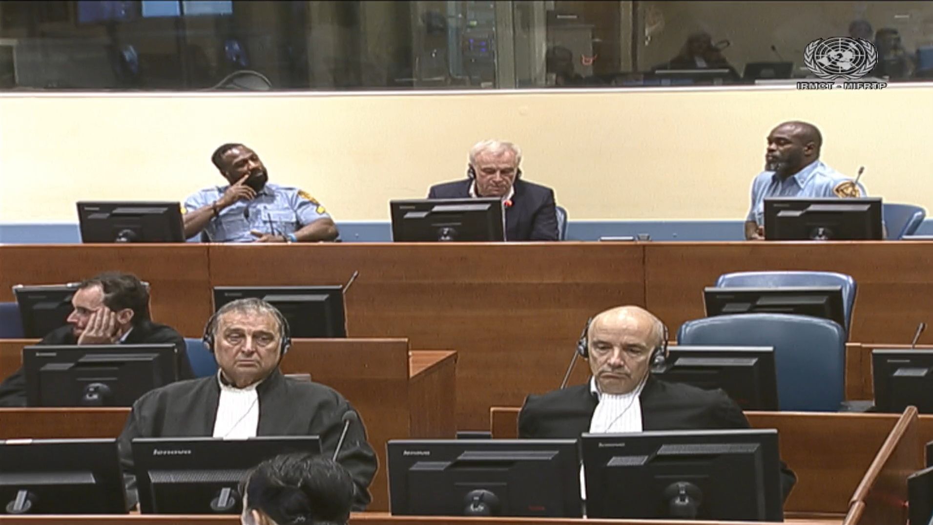 Bivši šefovi Miloševićeve tajne policije Stanišić i Simatović osuđeni na po 15 godina zatvora