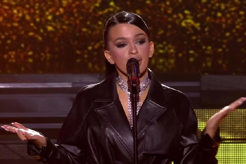 MARTINA ODUVALA NA ZVEZDAMA GRANDA Lijepa Bosanka izvela pjesmu Tereze Kesovije