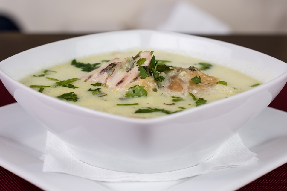 SVI JE VOLE! Recept za krem čorbu od piletine, ukusnu kao iz restorana