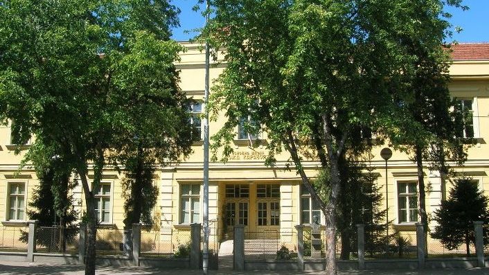 ŠTA SE OVO DEŠAVA?! Učenik nožem napao vršnjaka u školi u Nišu