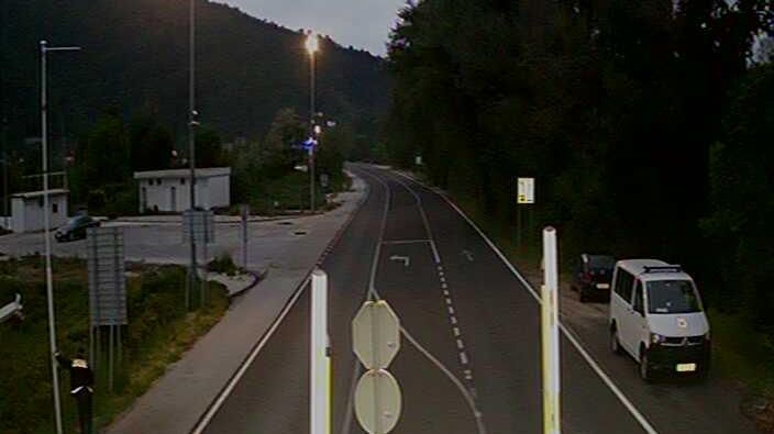 POZLILO JOJ U AUTOBUSU Preminula osoba na Graničnom prelazu Doljani