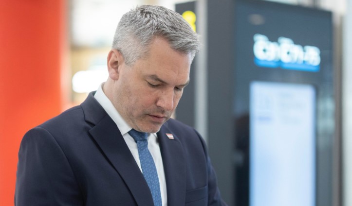 Austrijski kancelar na srpskom uputio poruku saučešća nakon tragedije u Beogradu