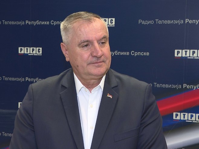 VIŠKOVIĆ O BUDŽETU Izmiruje obaveze redovno