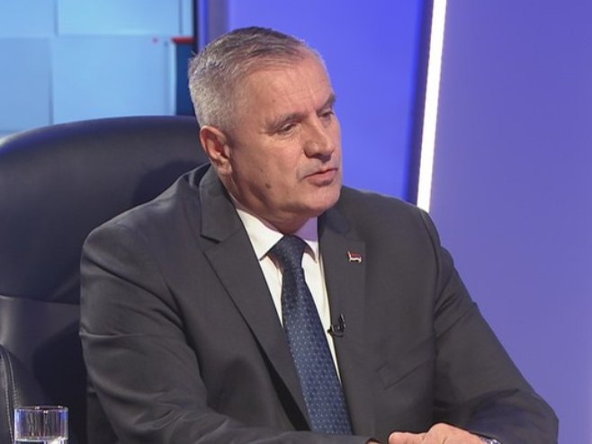 "A, FINO IM JE KAD SE GRIJU NA RUSKI GAS“ Izgubljene stotine miliona maraka jer FBiH osporava projekte