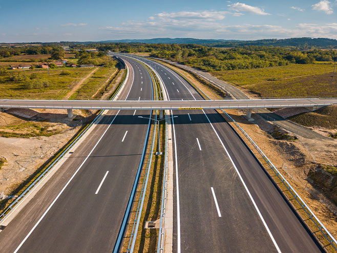 VOZAČI, OBRATITE PAŽNJU! Od ponedjeljka novi način plaćanja auto-puta u RS i FBiH