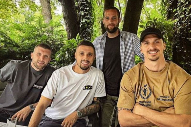 JOŠ UVIJEK PRIVLAČI PAŽNJU FUDBALSKE JAVNOSTI Ibrahimović izveo fudbalere Milana u beogradski restoran