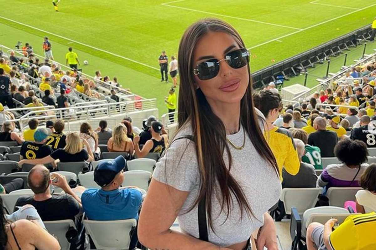 ZORANNAH KONAČNO POKAZALA DEČKA Krila vezu sa američkim fudbalerom koji ima kćerkicu, a sada i živi kod njega