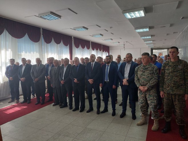 U kasarni "Kozara" obilježavanje 31 godine od formiranja Prvog i Drugog krajiškog korpusa VRS (FOTO)