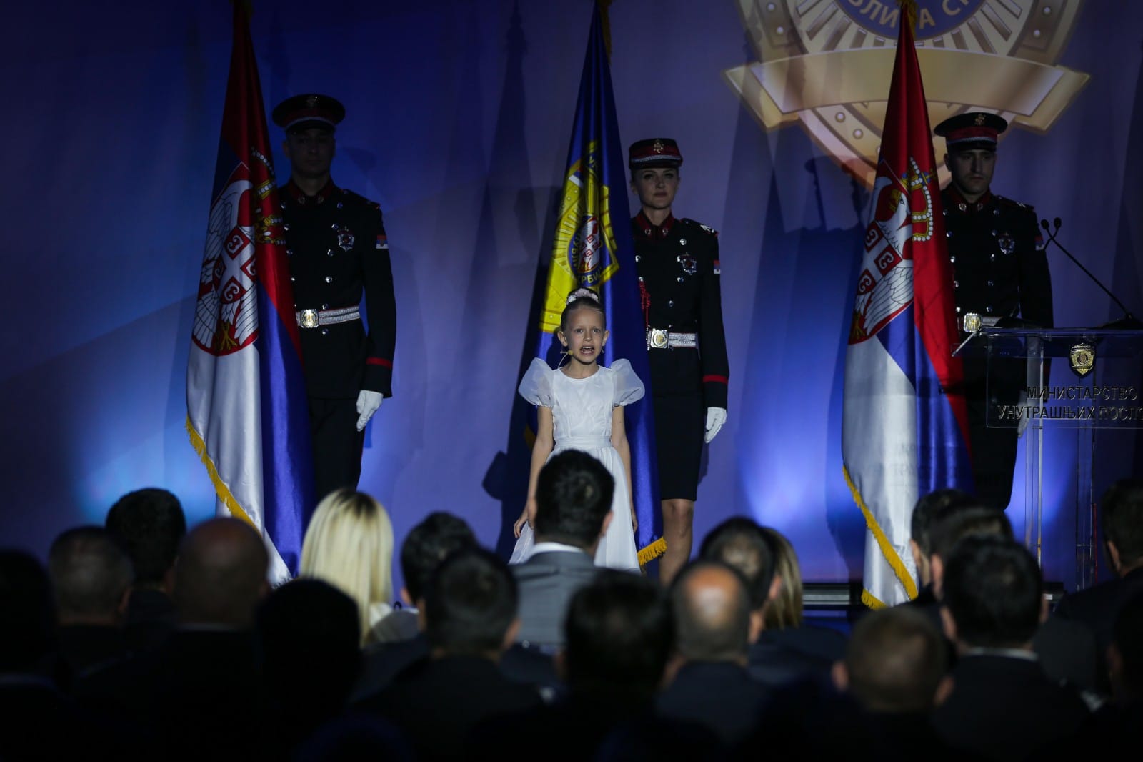 Zbog pjesme koju pjeva Marija iz Banjaluke plače cijela Srbija: Ne dam komad zemlje ove! (VIDEO)