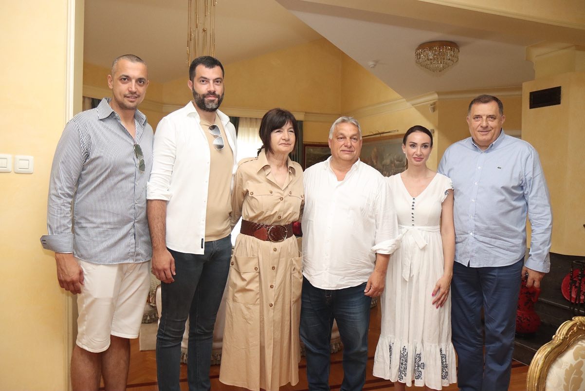 ORBAN UŽIVA NA DODIKOVOM IMANJU Premijer Mađarske posjetu Srpskoj iskoristio i za odmor (FOTO)