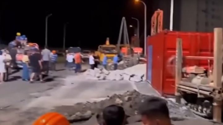 ZASTRAŠUJUĆI PRIZORI Hiljade ljudi evakuisane u Kini: Pukotine na ulicama sežu do dubine od 1.300 metara (FOTO)